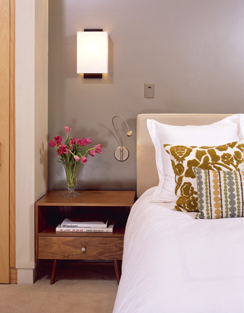 Фото современного дизайна спальни в светлых тонах